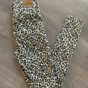 American Eagle leopard pants